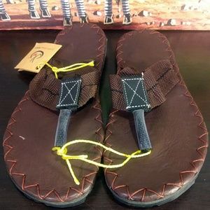 Kid's Size 7Y Leather Sandles